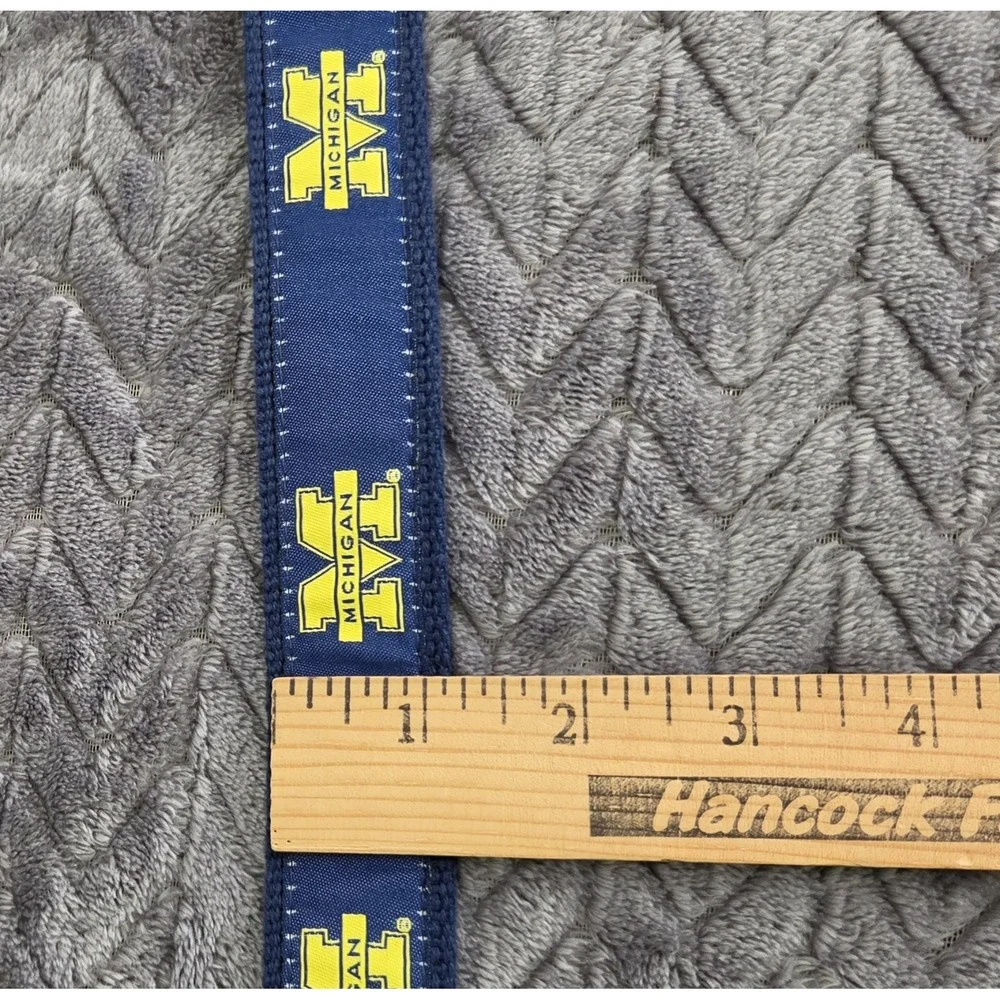 *NEW w/Tags University Of Michigan Wolverines Mens Size 38 Belt Football College